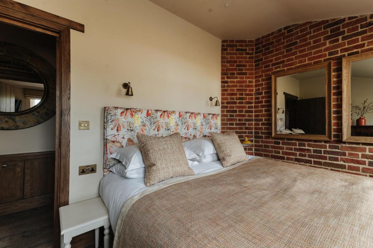 The Shepherds Huts & The Well Lodge At Ormesby Manor Ormesby Saint Michael Luaran gambar
